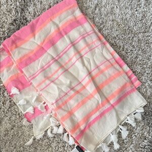 Stella & Dot Vibrant Pink and Cream Scarf